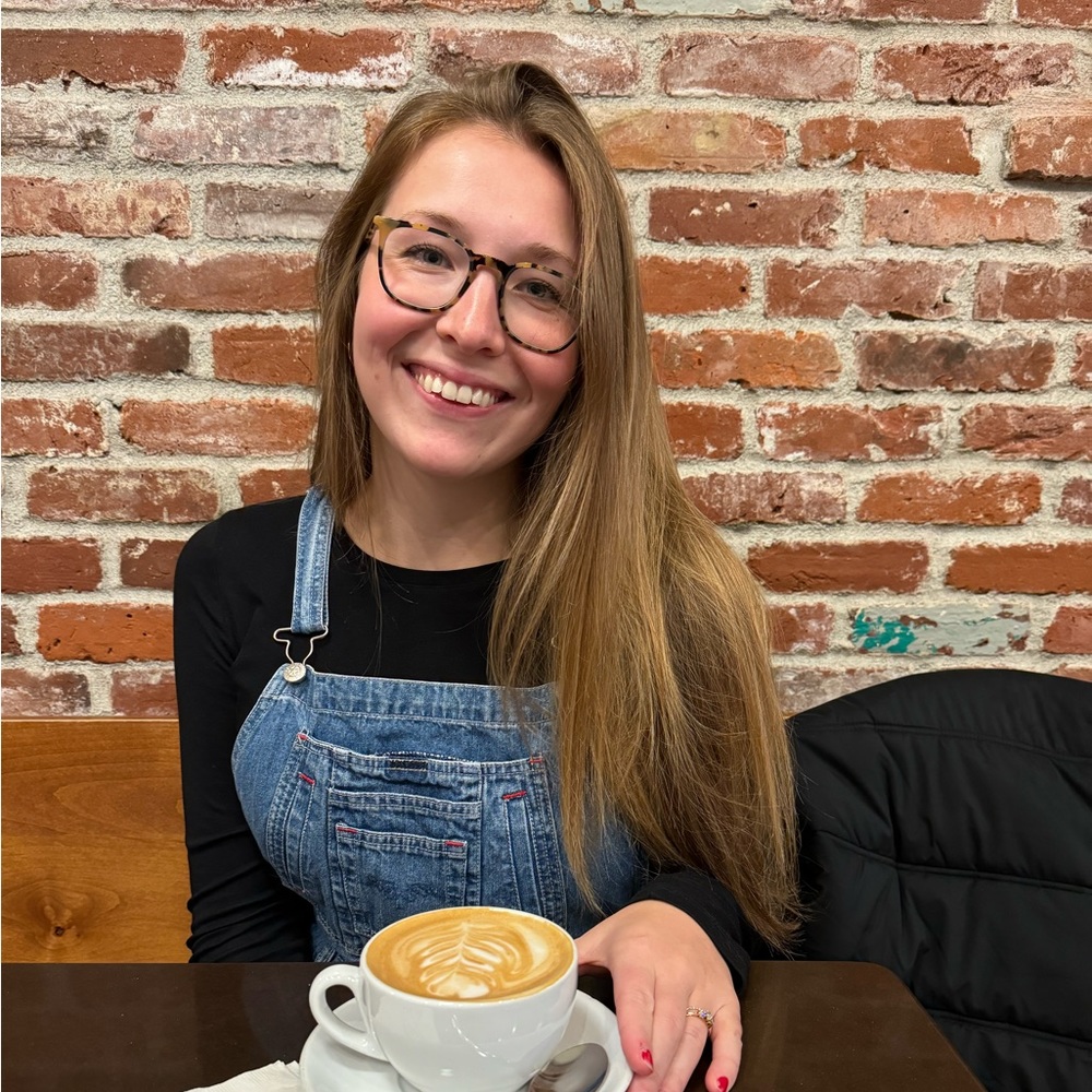 Meet your Posher, Madi